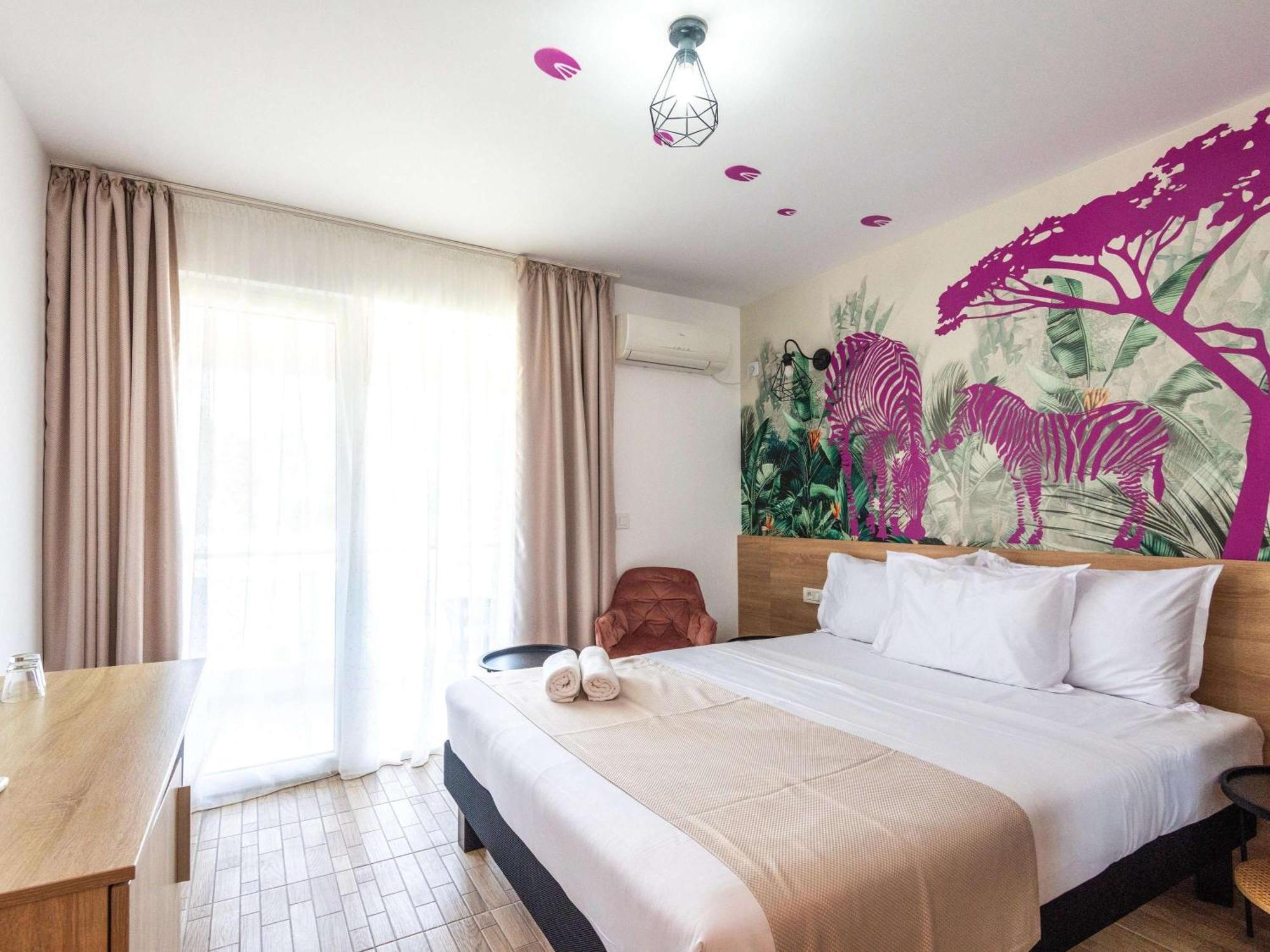 Отель Ibis Styles Венус Экстерьер фото